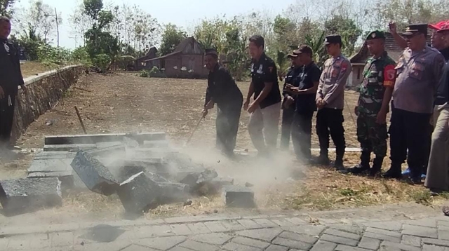 28 Tugu Perguruan Silat di Ngawi Dibongkar Sukarela dalam Mengedepankan Kepentingan Negara