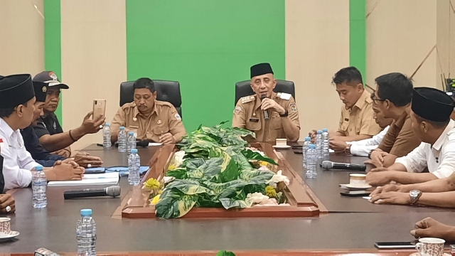 Audensi Dengan Warga Desa Langkap, Ini Pesan Pj Bupati Bangkalan Kepada Awak Media