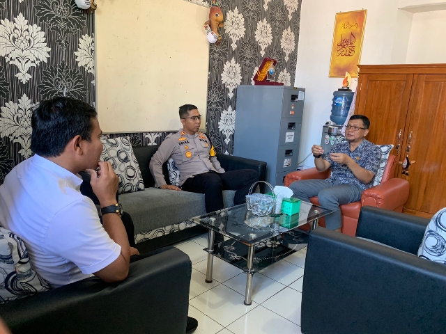 Kapolres Situbondo Kunjungi Kantor KPU dan Bawaslu untuk Memastikan Pengamanan Tahapan Pemilu 2024 Kondusif