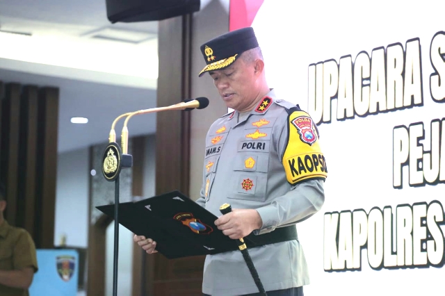 Pimpin Sertijab PJU dan Kapolres Jajaran, Ini Pesan Kapolda Jatim