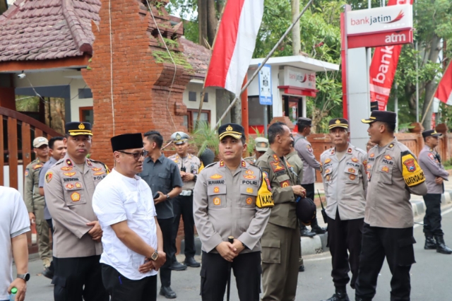 Berjalan Kondusif, Polisi Siagakan 500 Personel dalam Pengamanan dalam Aksi May Day 2024 di Nganjuk