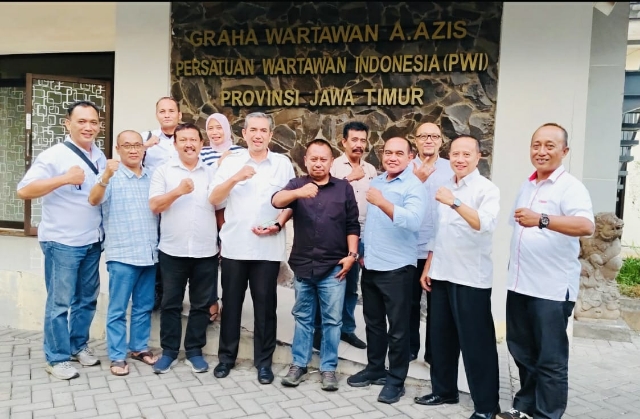 MKKS SMA Negeri di Surabaya Silaturahmi ke PWI Jawa Timur, Bahas naikkan Kualitas Pendidikan