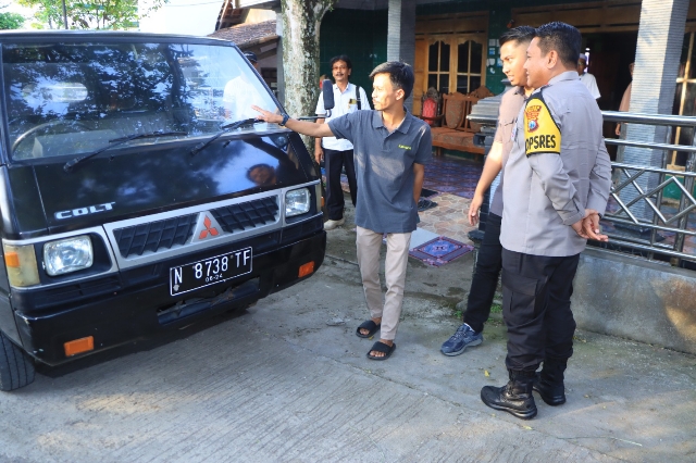 Kapolres Ngawi Kembalikan ke Pemilik Pick Up yang Hilang Ditemukan Polisi
