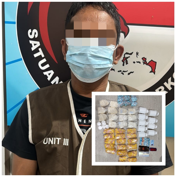 Satresnarkoba Polrestabes Surabaya Berhasil Mengamankan Seorang Pengedar Ribuan Butir Pil Koplo
