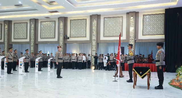 Kapolda Jatim Pimpin Sertijab Sejumlah  PJU dan Kapolres Jajarannya