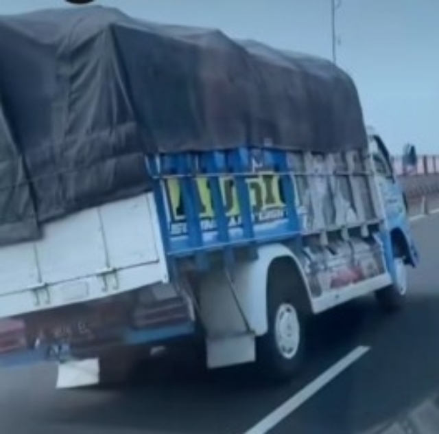 Viral di Medsos, Sopir Truk Oleng di Jembatan Suramadu Diamankan Polisi