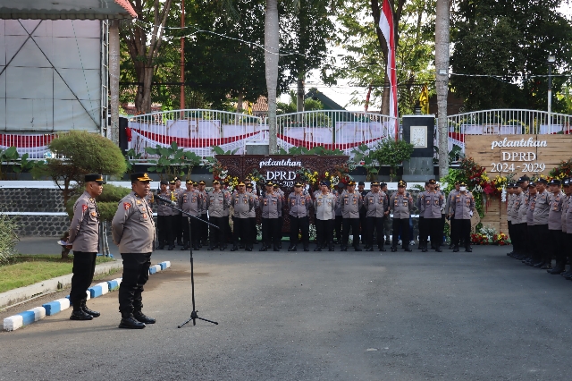 Polresta Banyuwangi Kerahkan Ratusan Personel Pelantikan DPRD Terpilih Berlangsung Kondusif
