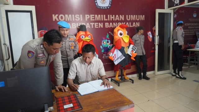 Tahap Kampanye Pilkada 2024, Polres Bangkalan Tingkatkan Patroli Penjagaan Kantor KPU dan Bawaslu