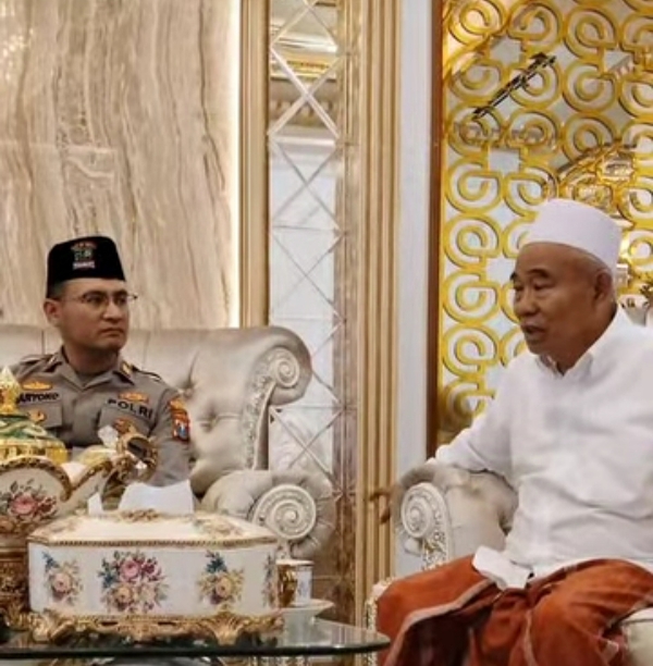 Mengawali Tugas Barunya, AKP Haryoko Widhi S.H., M.H., Berkunjung ke Kediaman Tokoh Agama