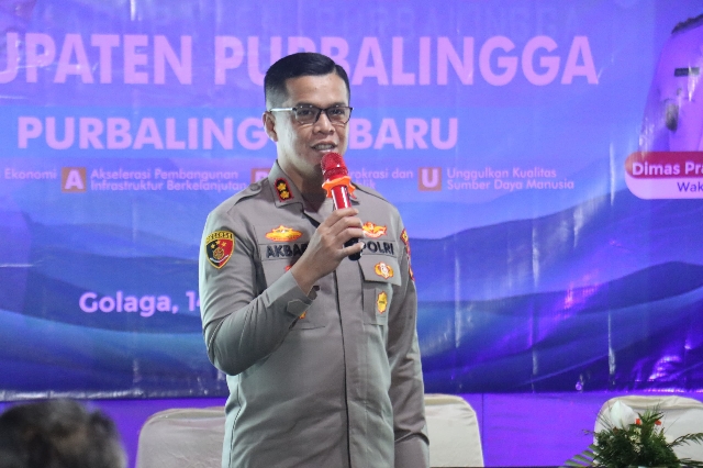 Kapolres Purbalingga Sampaikan Materi dalam Retret Pemkab Purbalingga