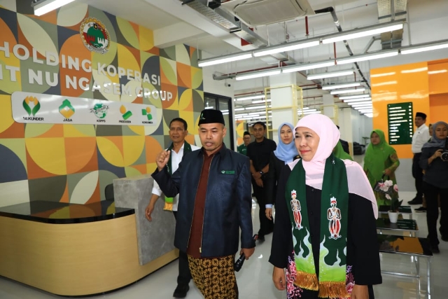 Kunjungi BMT NU Ngasem Bojonegoro, Khofifah: Ini Holding Koperasi
