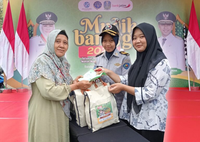 Warga Jl. Pesapen Sumur Welut Lakarsantri merasa Terbantu dengan Adanya Mudik Gratis 2025 Jawa Timur