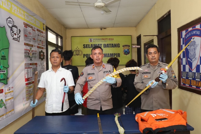 Temukan Sajam hingga Busur Panah Usai Tawuran saat Empat Remaja Diamankan Anggota Polres Pelabuhan Tanjung Perak