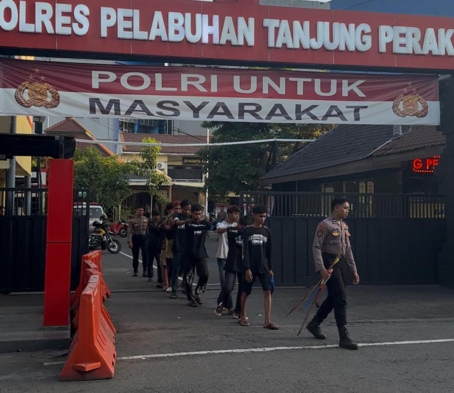 11 Remaja Hendak Tawuran Diamankan oleh Anggota Sat Samapta Polres Pelabuhan Tanjung Perak