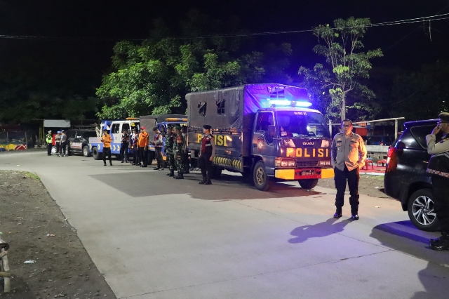 Polres Pelabuhan Tanjung Perak Surabaya Gelar Patroli Skala  Besar Gabungan TNI Polri saat Long Weekend