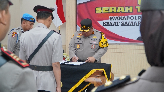 Polres Pasuruan Gelar Sertijab, Sejumlah PJU dan Kapolsek Diganti