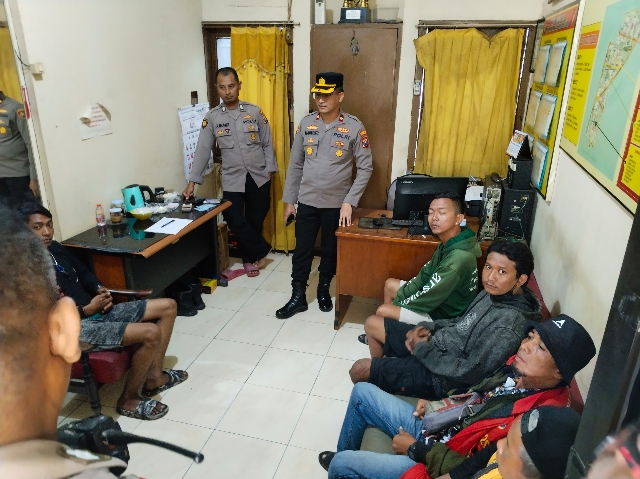 Tujuh Orang Terjaring dalam Upaya Penertiban Masyarakat di Wilayah Hukum Polsek Wonocolo dalam Operasi Pekat