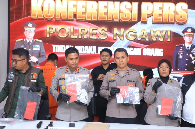4 Tersangka Diamankan dalam Kasus TPPO berhasil Diungkap Polres Ngawi dengan Dalih Adopsi