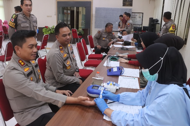 Setetes Darah untuk Kemanusiaan, Polres Probolinggo Menggelar Donor Darah di HUT Bhayangkara ke-79
