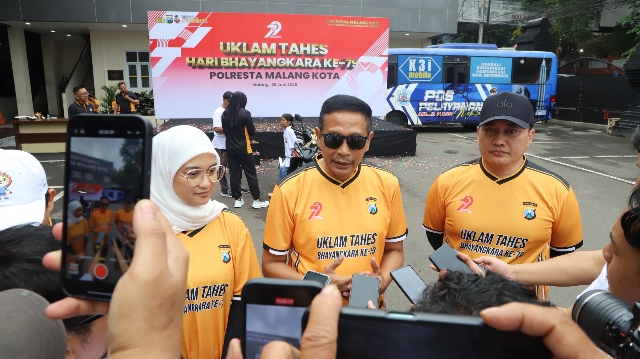 Peringati Hari Bhayangkara ke-79 Polresta Malang Kota Ajak Masyarakat ‘Uklam Tahes’ Susuri Kayutangan Heritage