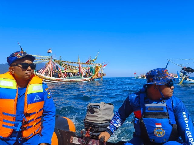 Polres Situbondo Terjunkan Personel Amankan Tradisi Petik Laut dan Selamatan Desa Kilensari