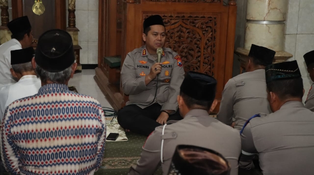 Kapolres Nganjuk Safari Subuh Pererat Sinergisitas dengan Masyarakat Setempat