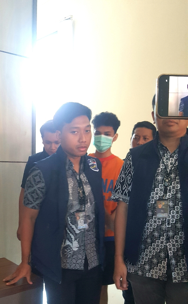 Karena Cemburu, Pelaku Penyebar Foto dan Vidio Pornografi Anak Dibekuk Polisi
