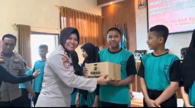 HUT ke-77 Polwan, Polres Pasuruan Rayakan dengan Anak Disabilitas SLBN Pandaan