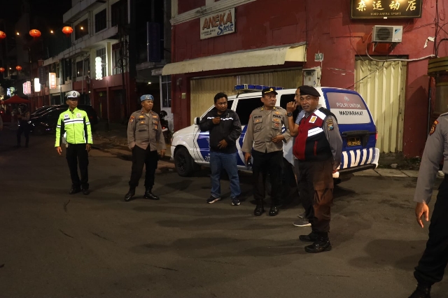 Polres Pelabuhan Tanjung Perak Gelar Patroli Skala Besar dalam Mengantisipasi Kriminalitas dan Balap Liar