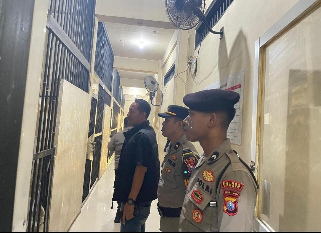 Polres Gresik Perkuat Transparansi dan Akuntabilitas dalam Mengontrol Tahanan yang Dilakukan oleh Kasatnarkoba