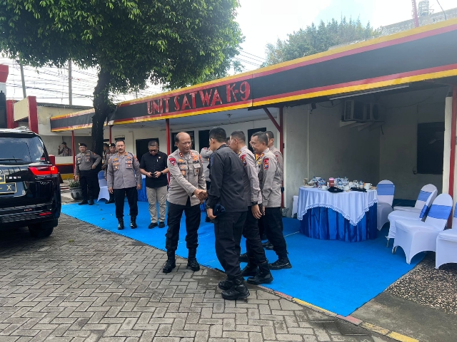 Kapolda Jatim Tinjau Unit Satwa K-9, Pastikan Kesiapan Operasional
