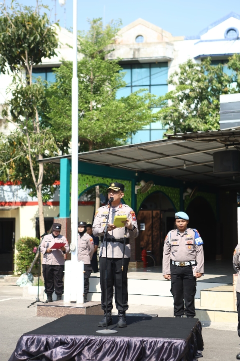 Peringati HUT Ke-72 Lalu Lintas, Polres Pelabuhan Tanjung Perak Tekankan Pelayanan Humanis Berbasis Data